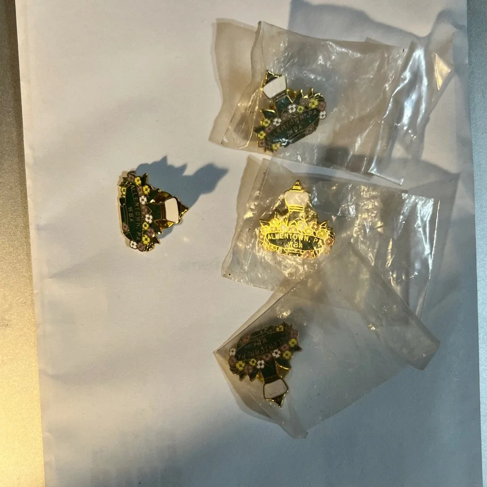 4 Small Allentown PA WBA Pins Green Gold Floral Bowling Souvenir Accessory